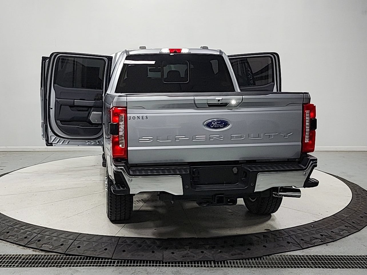 Used 2023 Ford F250 Lariat w/ Chrome Package AWD/4WD image 15