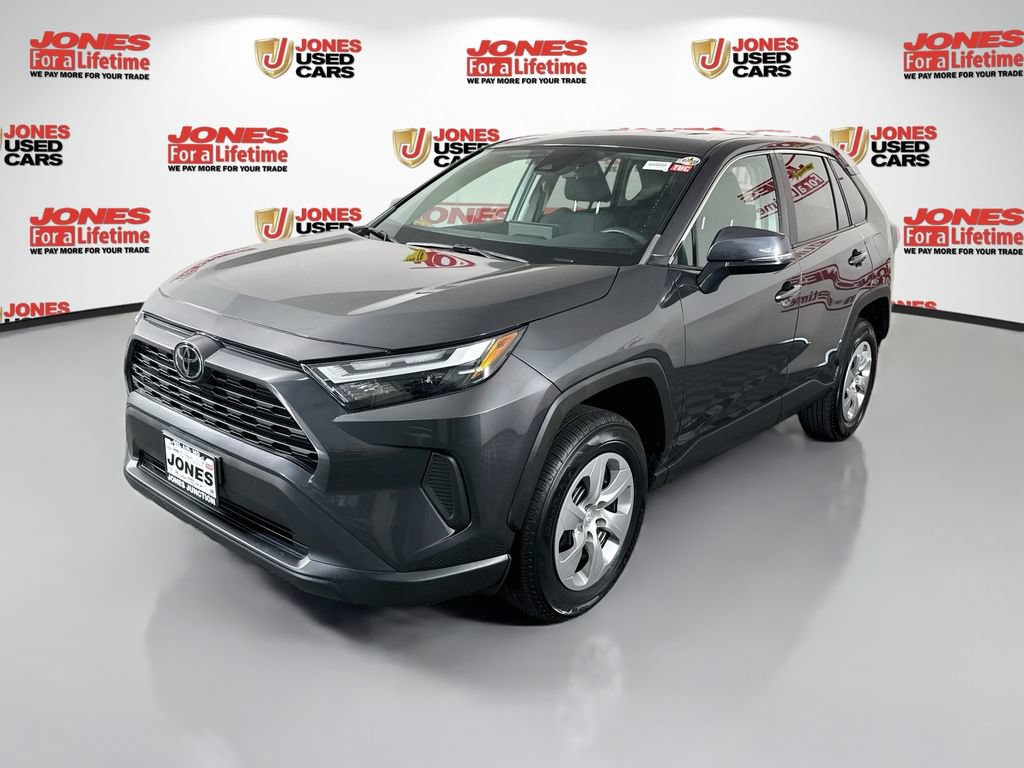 Certified 2023 Toyota RAV4 LE AWD/4WD image 12