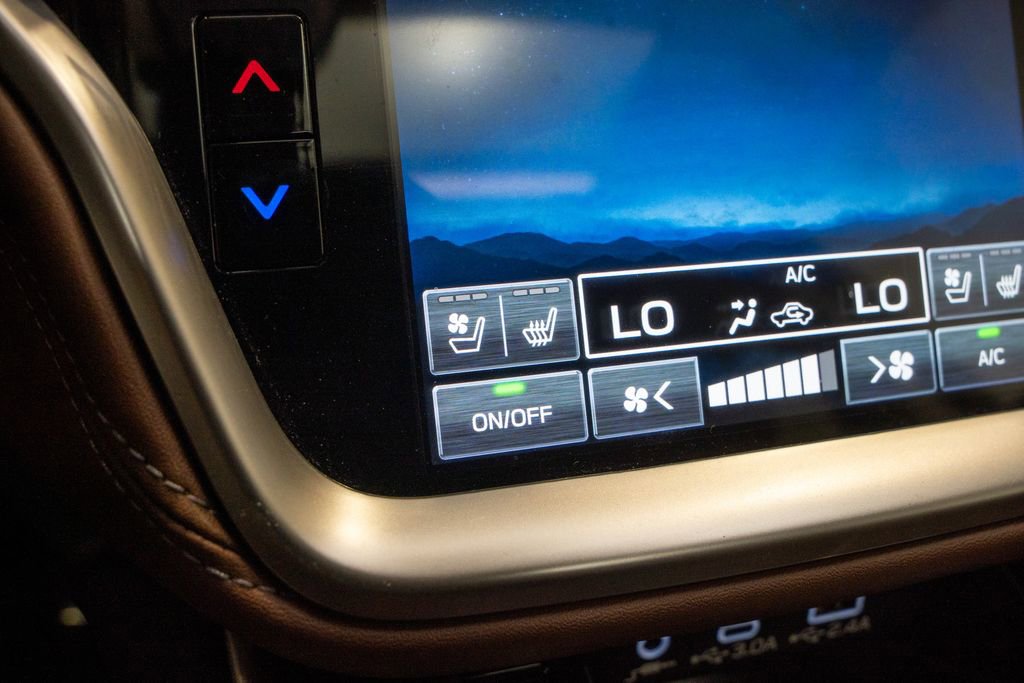 Used 2023 Subaru Outback Touring image 16