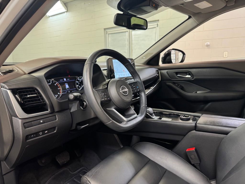 Used 2023 Nissan Rogue SL w/ SL Premium Package AWD/4WD image 13