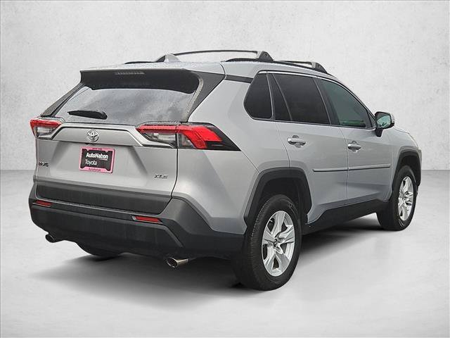Used 2019 Toyota RAV4 XLE w/ Carpet Mat Package FWD image 5