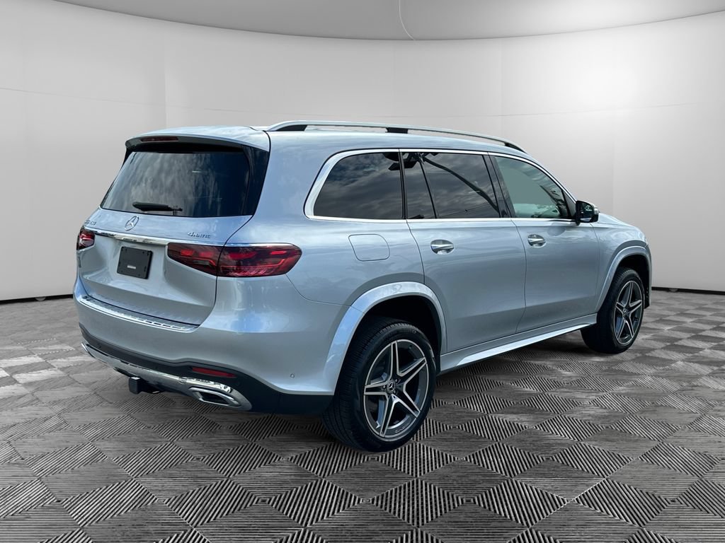Used 2025 Mercedes-Benz GLS 450 4MATIC image 5