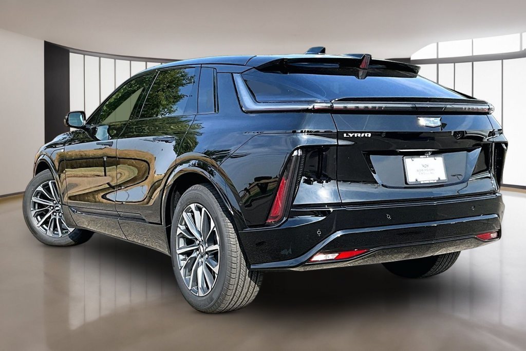 New 2027 Cadillac Lyriq Sport RWD image 3