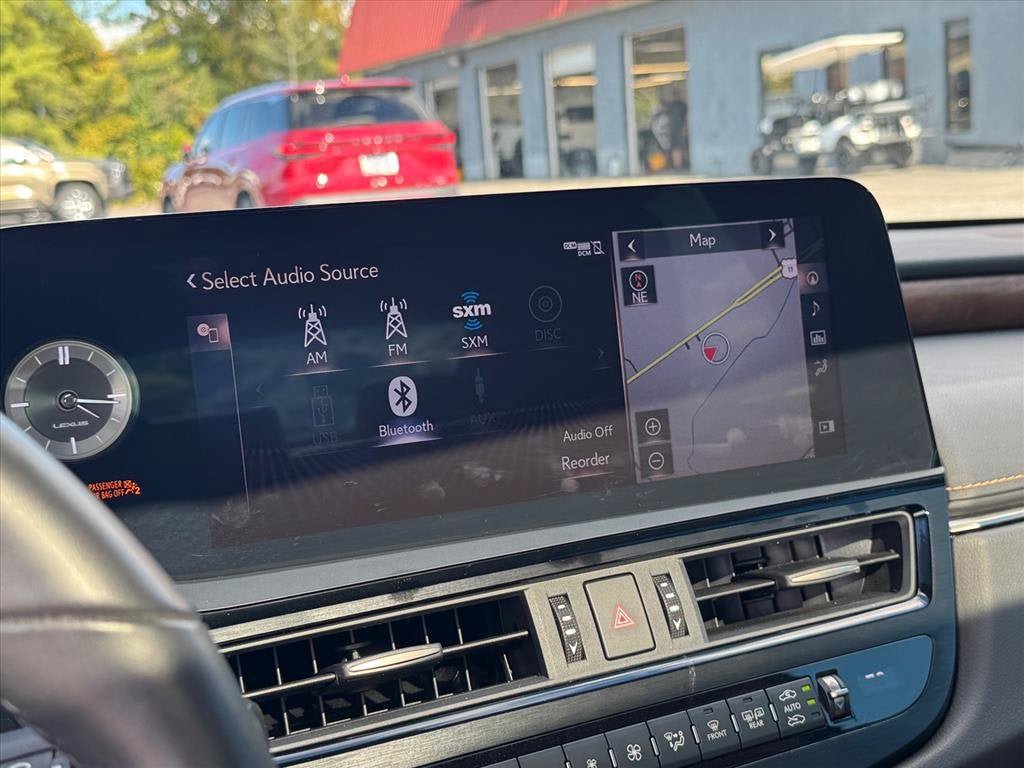 Used 2022 Lexus ES 300h w/ Premium Package FWD image 25