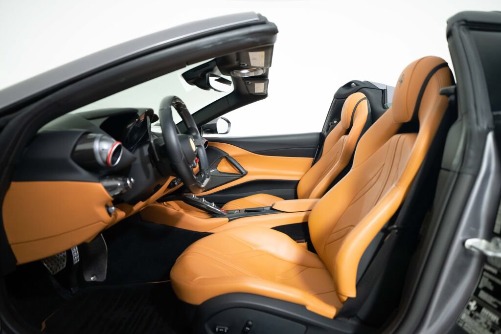 Used 2022 Ferrari 812 GTS RWD image 36