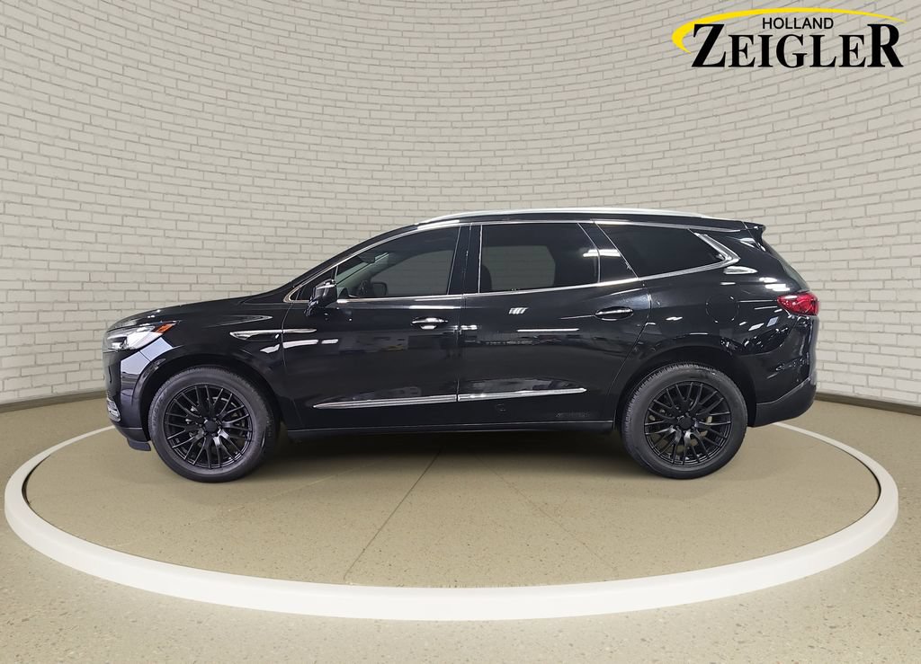 Used 2021 Buick Enclave Essence w/ Sound and Sites Package AWD/4WD image 8