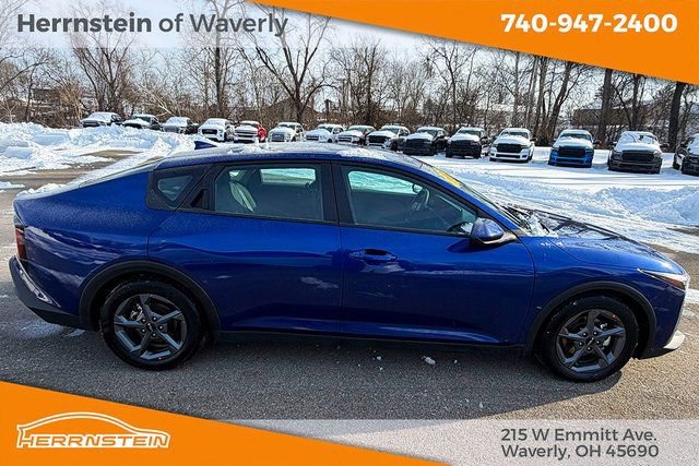 Used 2025 Kia K4 LXS image 29