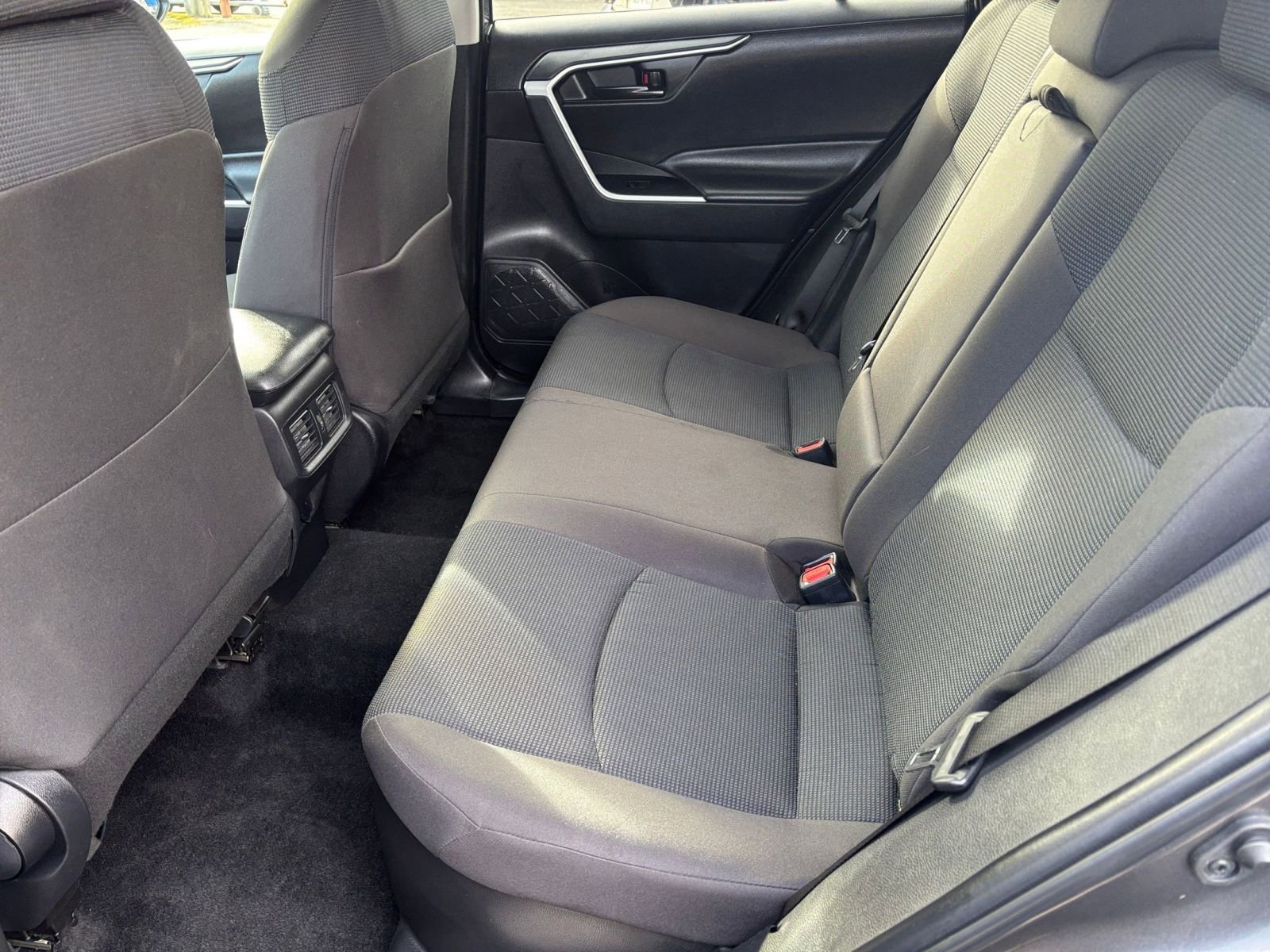 Used 2025 Toyota RAV4 LE image 22