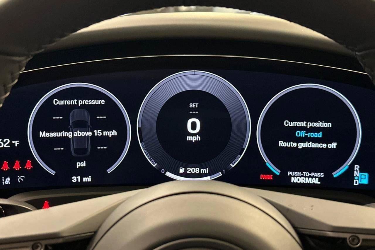 New 2025 Porsche Taycan 4S image 65