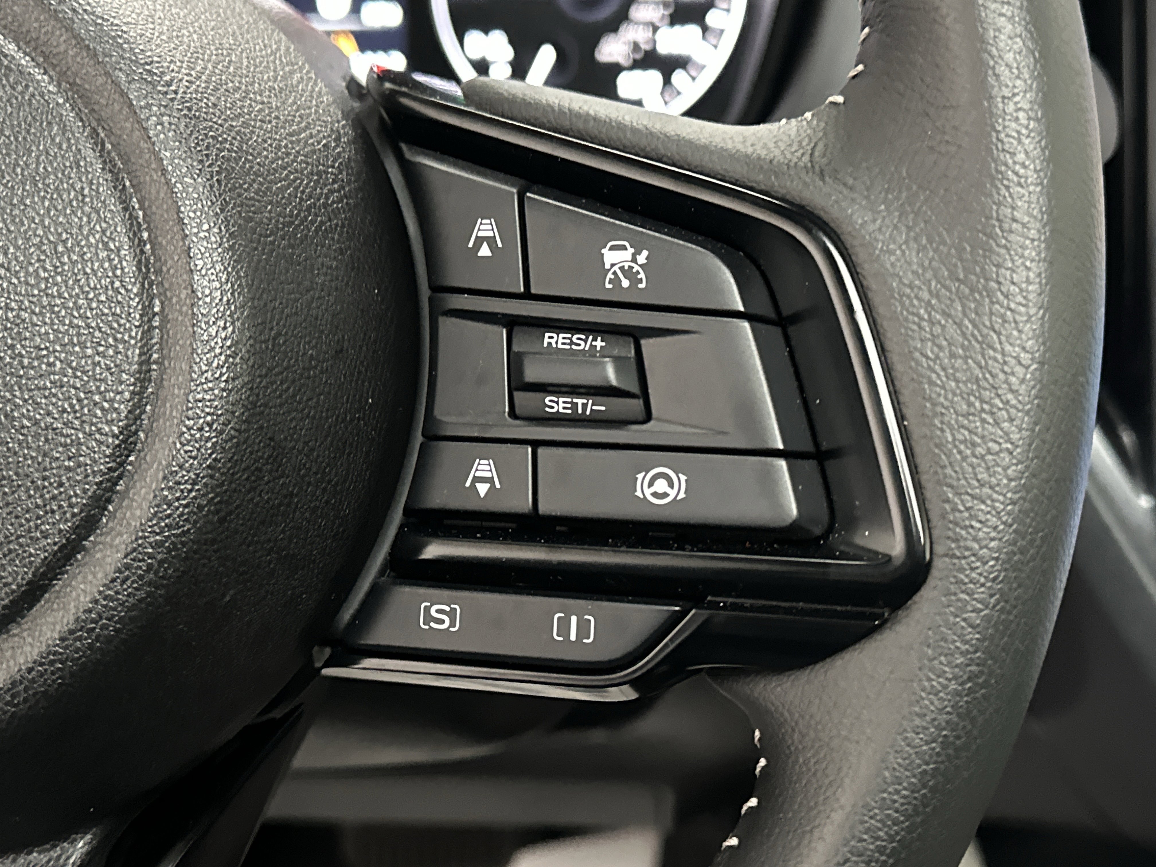 Used 2025 Subaru Forester Premium w/ Convenience Package #1 image 26