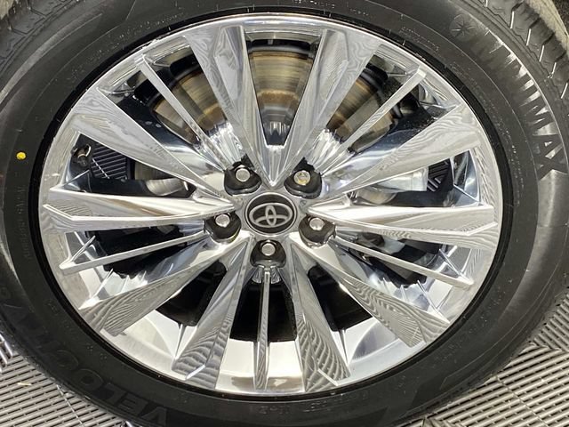 Used 2024 Toyota Grand Highlander AWD image 32