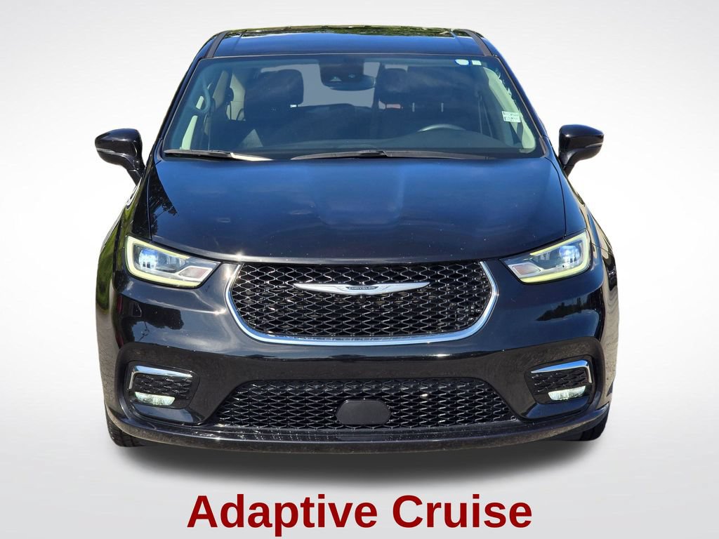 Used 2024 Chrysler Pacifica Touring-L FWD image 15