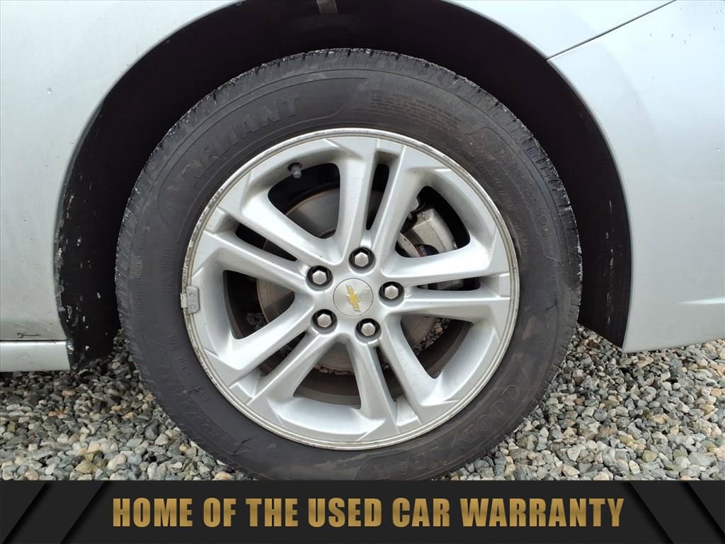 Used 2017 Chevrolet Cruze LT image 11