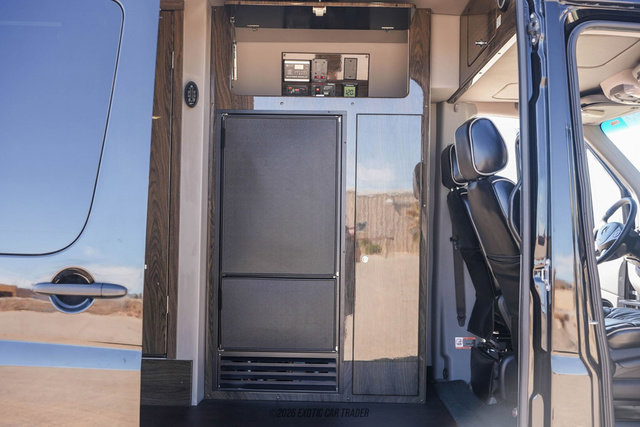 Used 2017 Mercedes-Benz Sprinter 3500 image 85