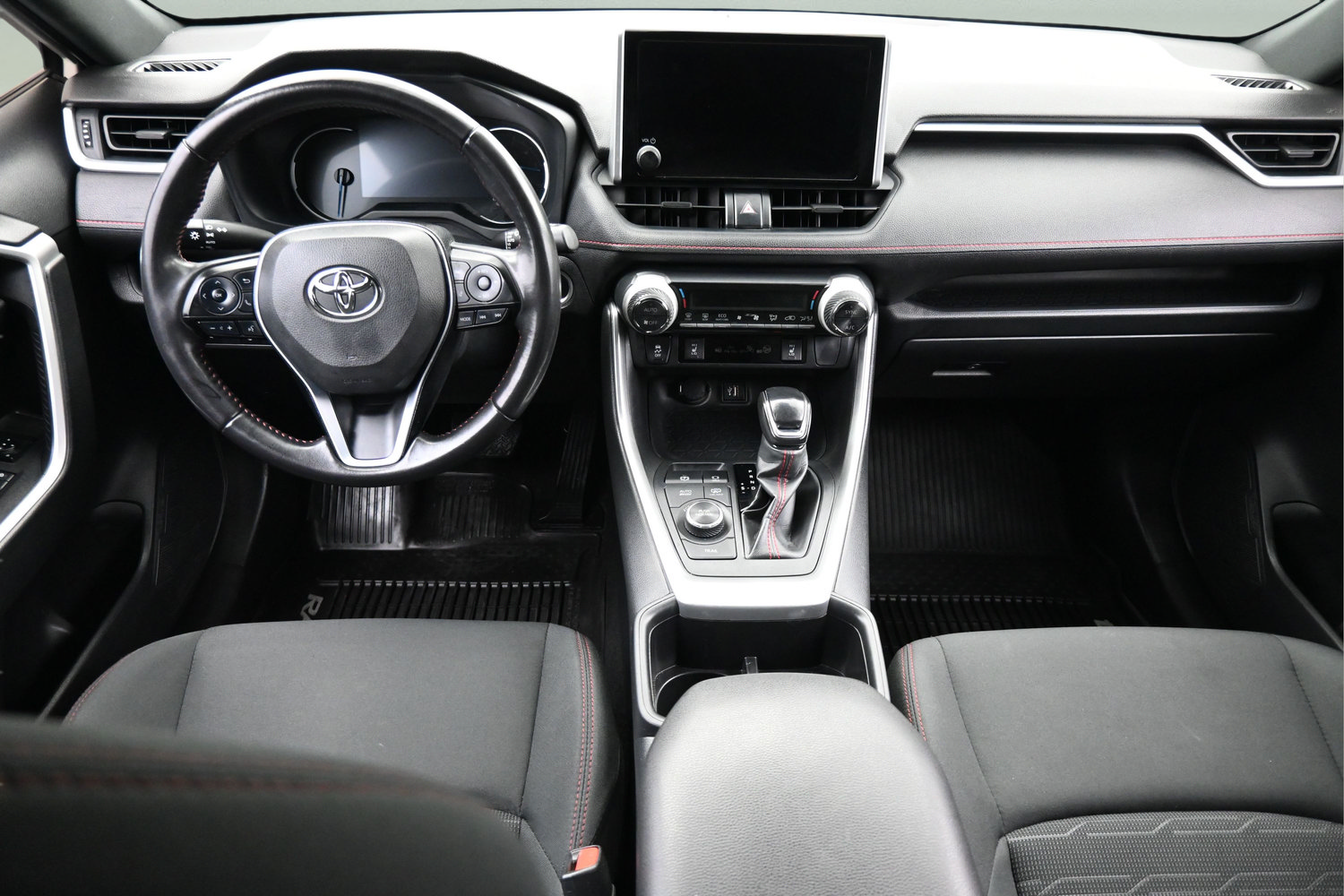 Used 2023 Toyota RAV4 SE w/ Weather & Moonroof Package AWD/4WD image 9