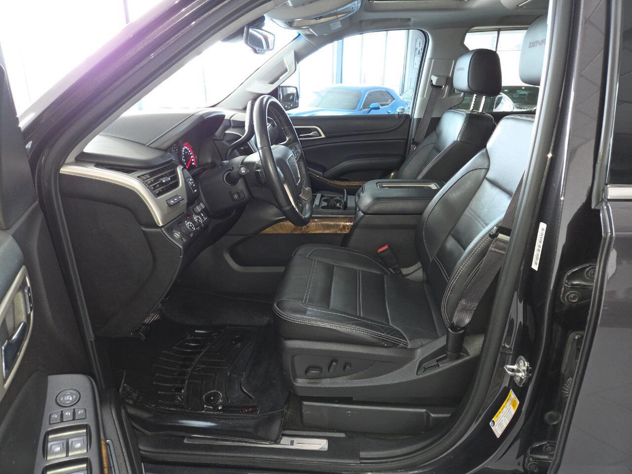 Used 2016 GMC Yukon Denali w/ Open Road Package AWD/4WD image 14