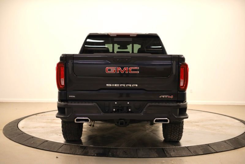 Used 2023 GMC Sierra 1500 AT4 w/ AT4 Premium Package image 4