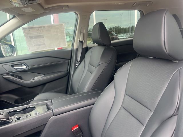 New 2026 Nissan Rogue SV FWD image 10