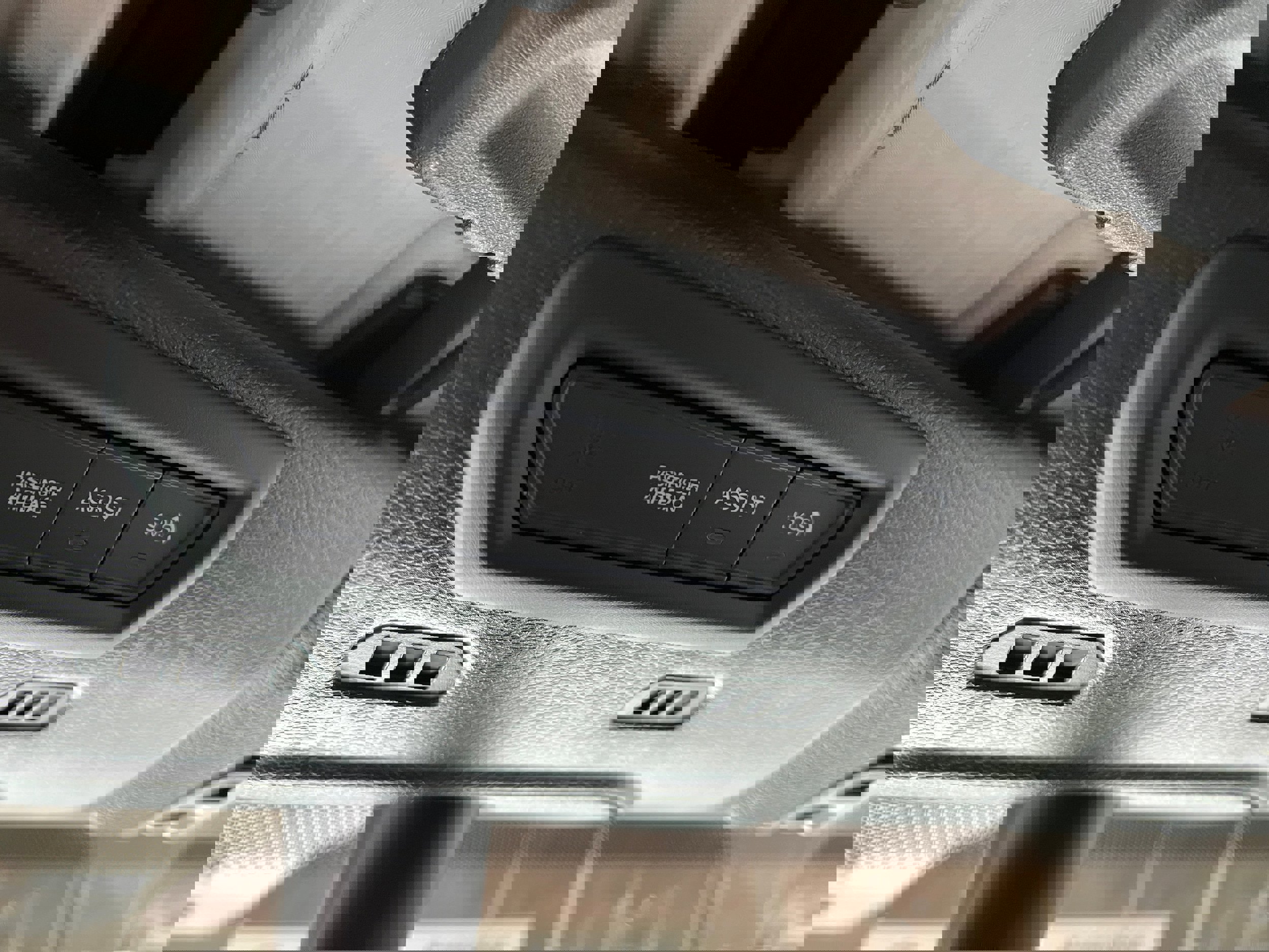 Used 2023 Jeep Gladiator Overland image 22