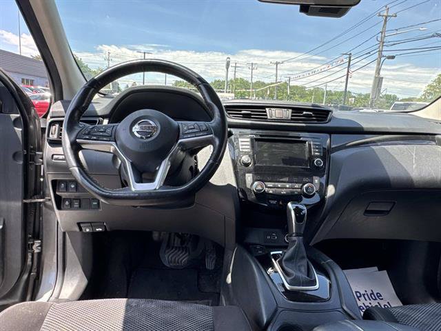Used 2019 Nissan Rogue Sport SV w/ Technology Package AWD/4WD image 30