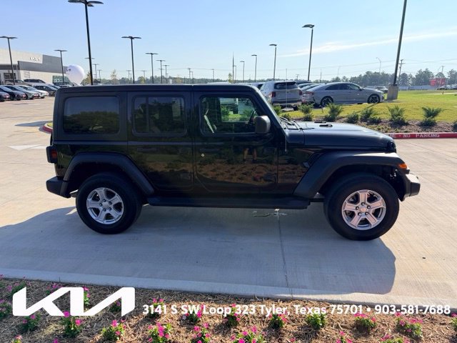 Used 2022 Jeep Wrangler Unlimited Sport AWD/4WD image 11