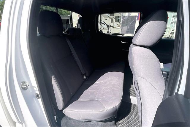 Used 2018 Toyota Tacoma TRD Off-Road w/ Technology Package image 23