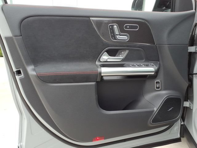 New 2026 Mercedes-Benz GLA 35 AMG 4MATIC image 12