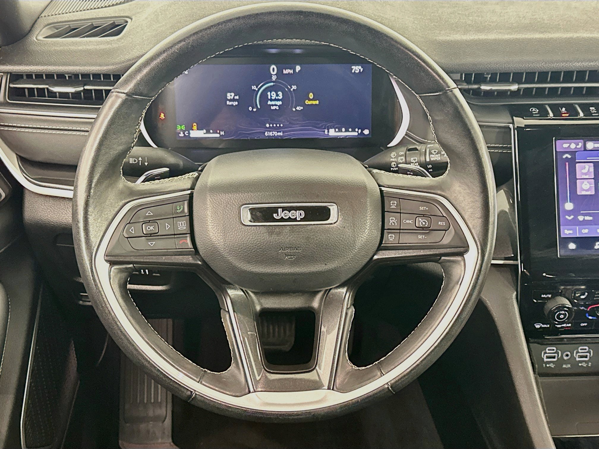 Used 2022 Jeep Grand Cherokee L Laredo AWD/4WD image 18
