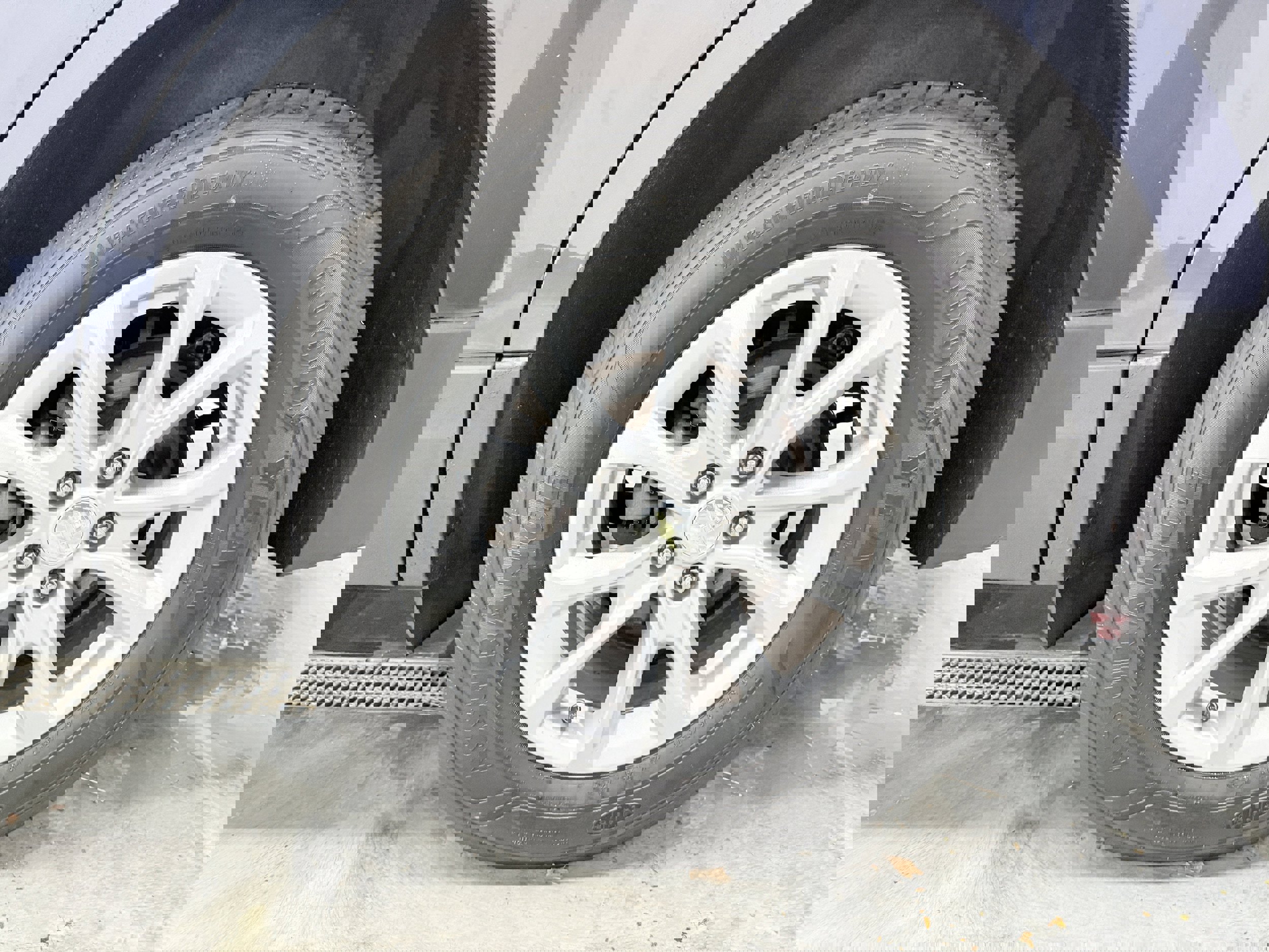 Used 2018 Chevrolet Equinox LT image 29