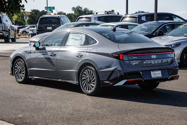New 2026 Hyundai Sonata SEL FWD image 2