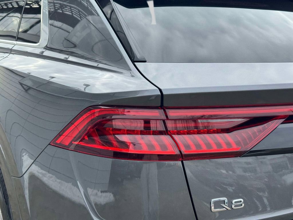 Used 2019 Audi Q8 Premium Plus w/ Premium Plus image 10