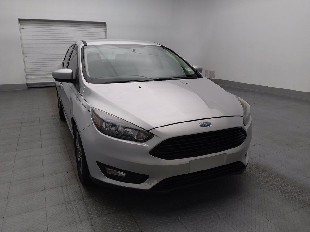 Used 2018 Ford Focus SE w/ SE Appearance Package FWD image 14