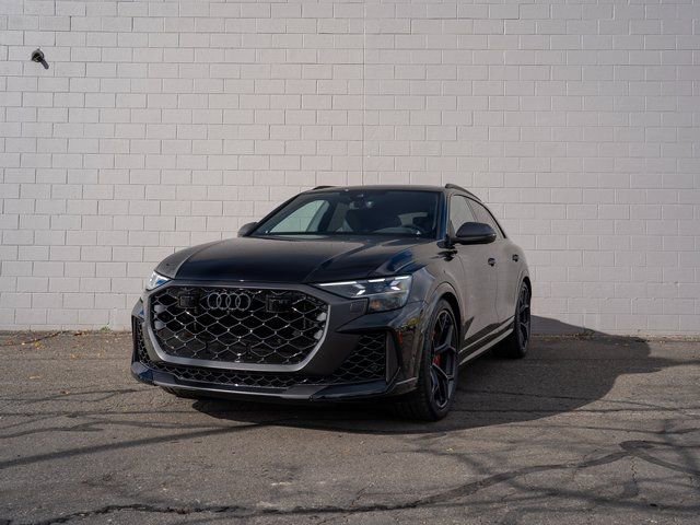 New 2026 Audi RS Q8 performance