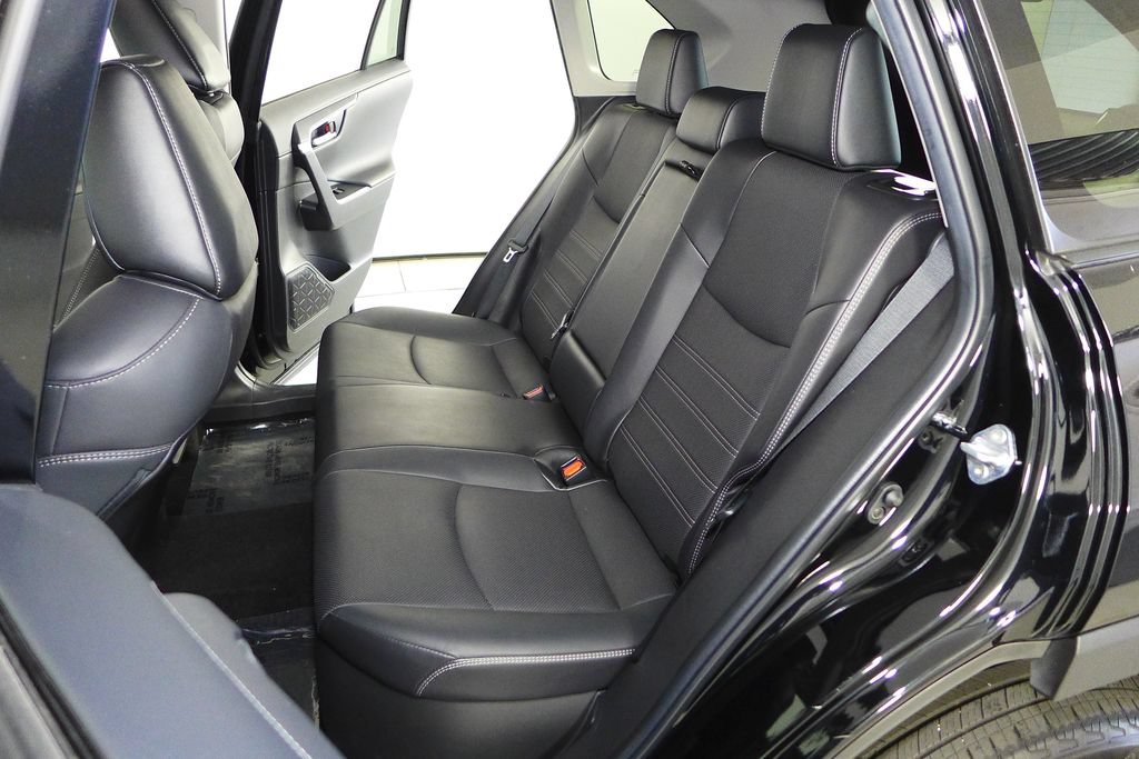 Used 2023 Toyota RAV4 Limited AWD/4WD image 21