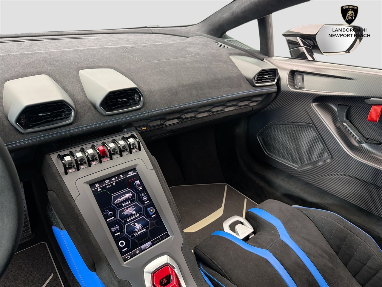 Used 2024 Lamborghini Huracan STO RWD image 38