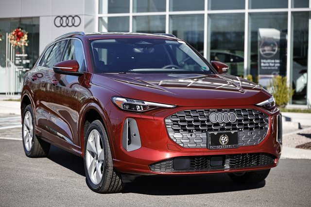 New 2025 Audi Q5 Premium Plus image 2