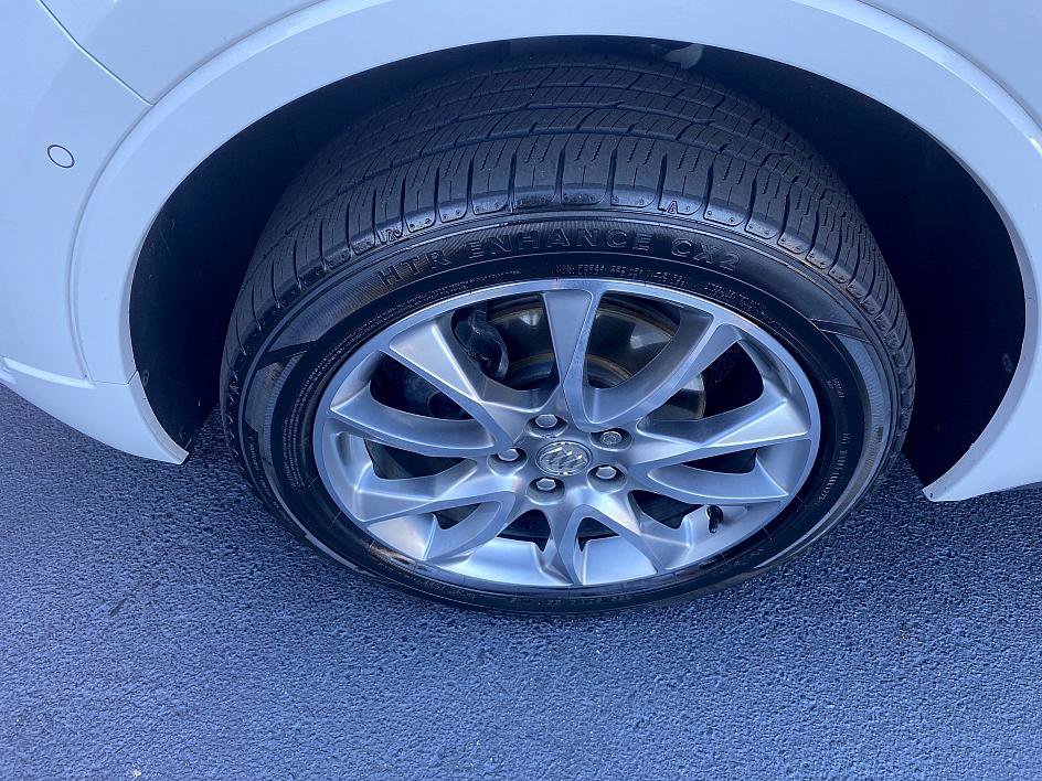 Used 2020 Buick Envision Premium w/ Driver Confidence Package image 9