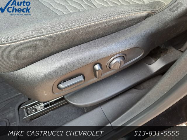 Used 2020 Chevrolet Equinox LT w/ LPO, Floor Liner Package image 15
