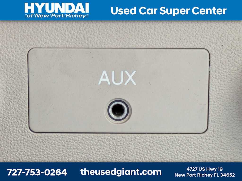 Used 2009 Hyundai Accent GLS w/ Premium Pkg 6 FWD image 21