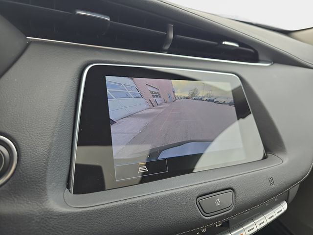 Used 2021 Cadillac XT4 Luxury w/ Cold Weather Package AWD/4WD image 26