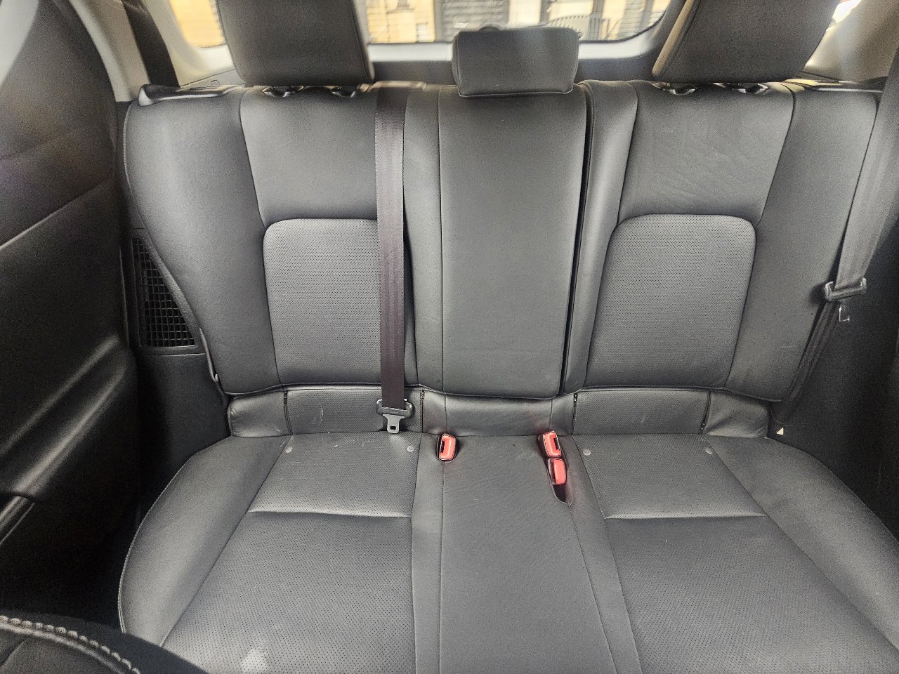 Used 2012 Lexus CT 200h image 32