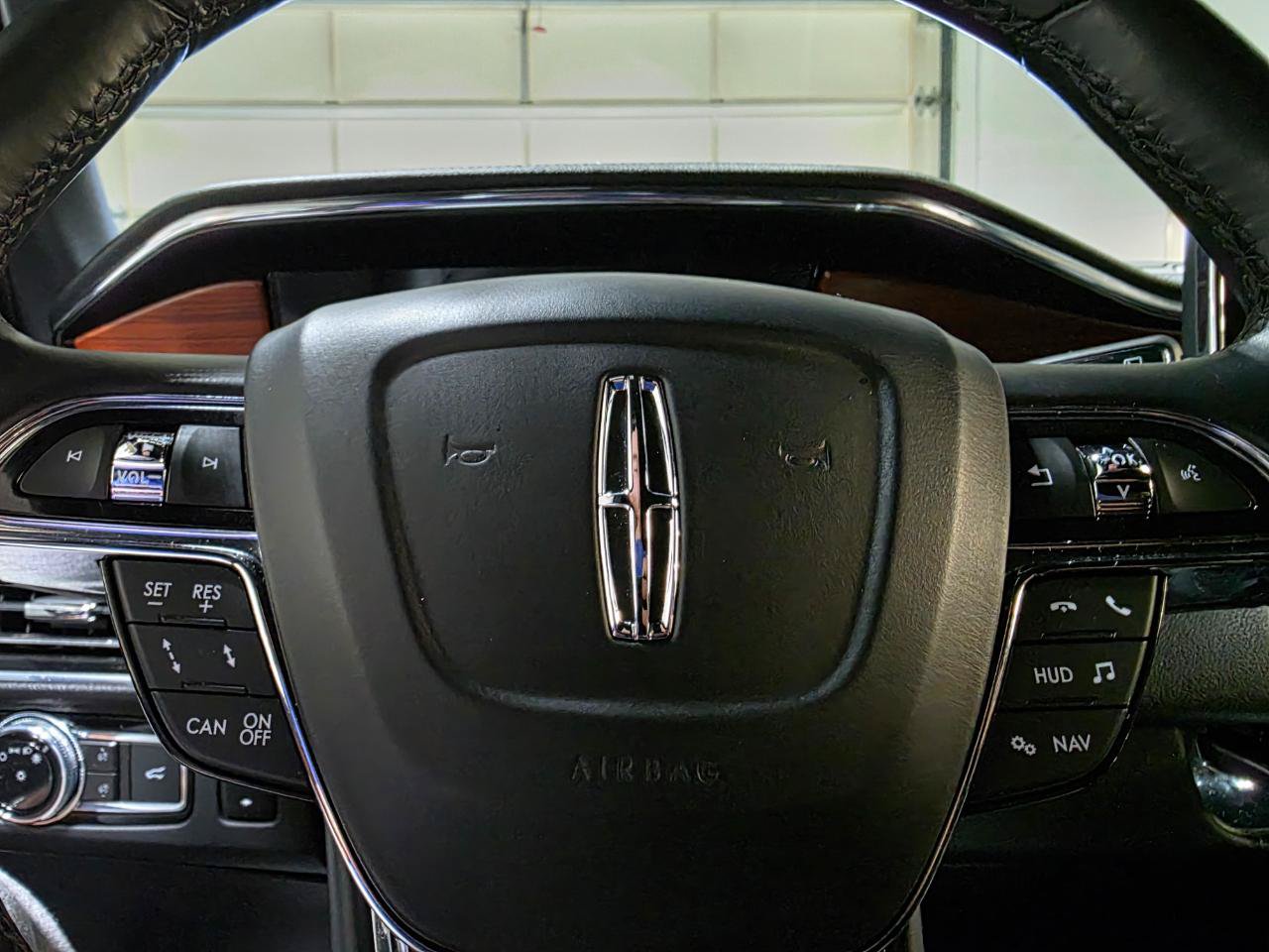 Used 2021 Lincoln Navigator Reserve AWD/4WD image 32