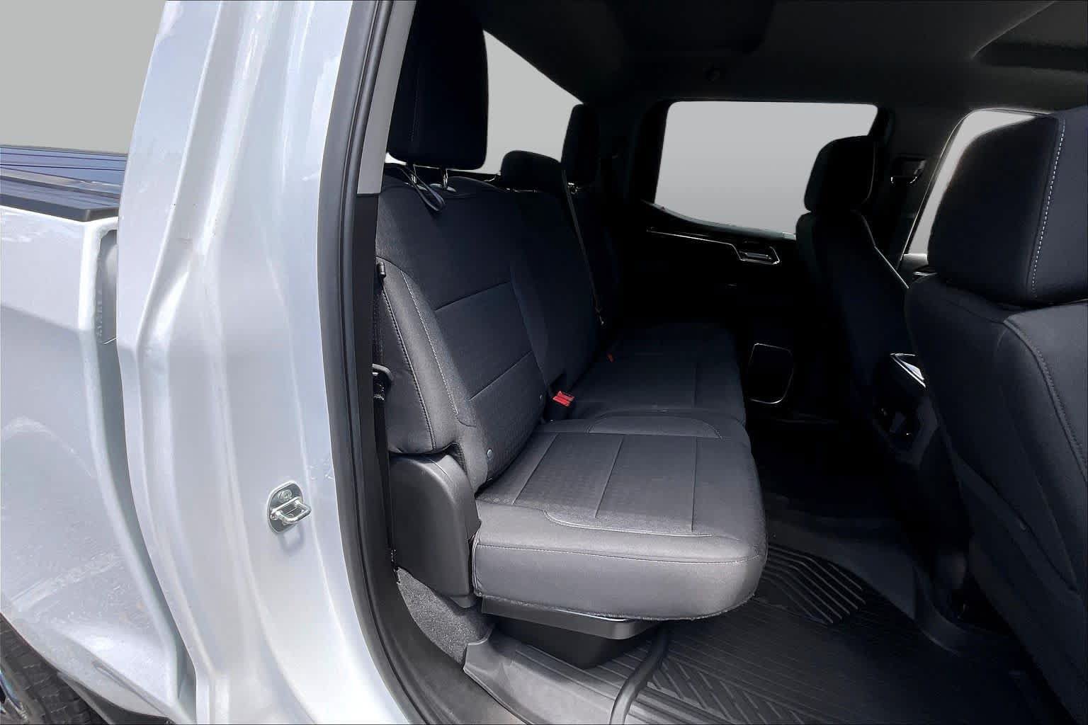 Used 2023 Chevrolet Silverado 1500 RST AWD/4WD image 20
