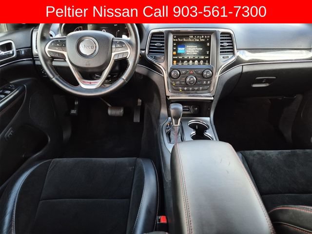 Used 2017 Jeep Grand Cherokee Trailhawk AWD/4WD image 29