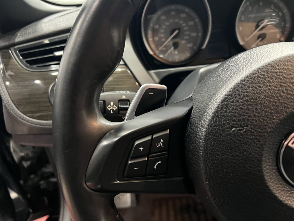 Used 2015 BMW Z4 sDrive35is image 47