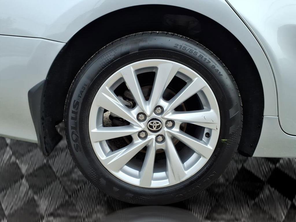 Used 2024 Toyota Camry LE image 7