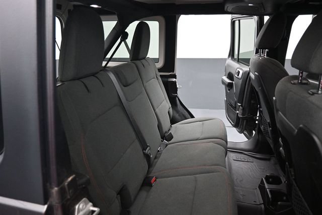 Used 2024 Jeep Wrangler Unlimited Rubicon w/ Technology Group AWD/4WD image 25