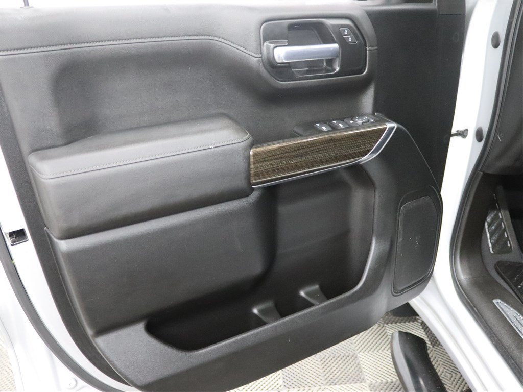 Used 2021 Chevrolet Silverado 1500 LT AWD/4WD image 17