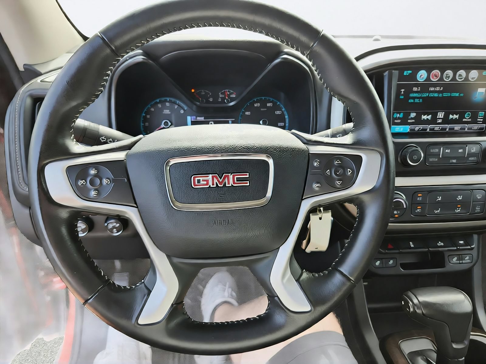 Used 2017 GMC Canyon SLT w/ Trailering Package AWD/4WD image 14