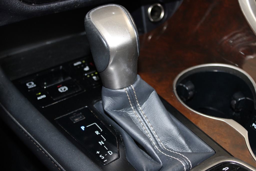 Used 2019 Lexus RX 450h AWD w/ Navigation Package image 41